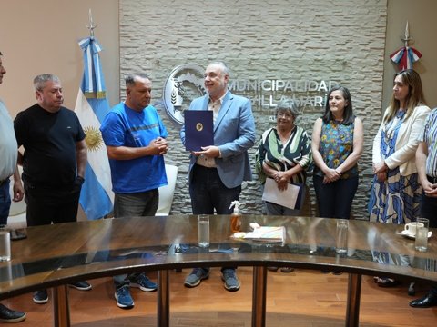 Estacionamiento Medido: el municipio entregó un aporte económico a Bomberos Voluntarios y el CEMDI